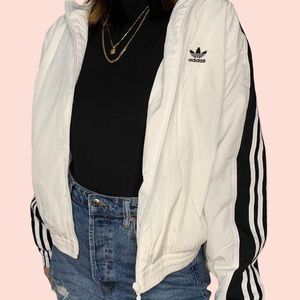 ☽Cute Black and White Adidas windbreaker jacket.